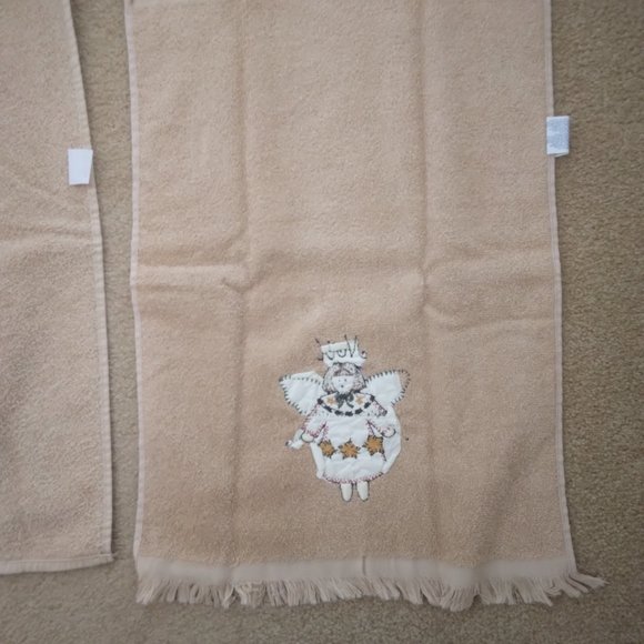 Towels, Handtowels, Christmas Themed, (3) - Picture 5 of 13